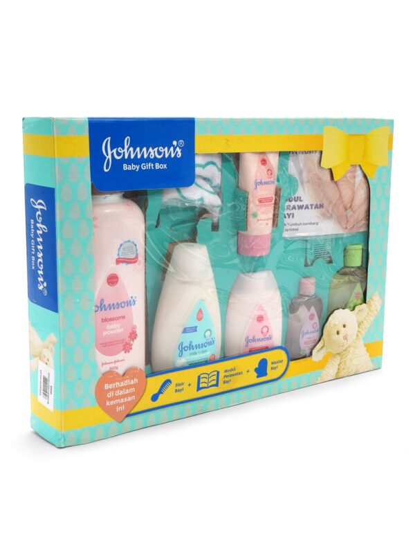 Johnson Baby Pack Of 8 Box Gift Set